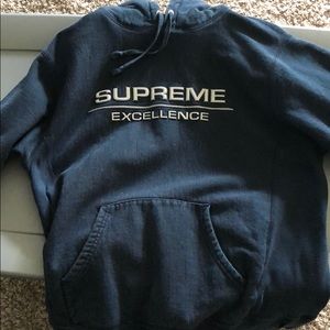 Supreme hoodie